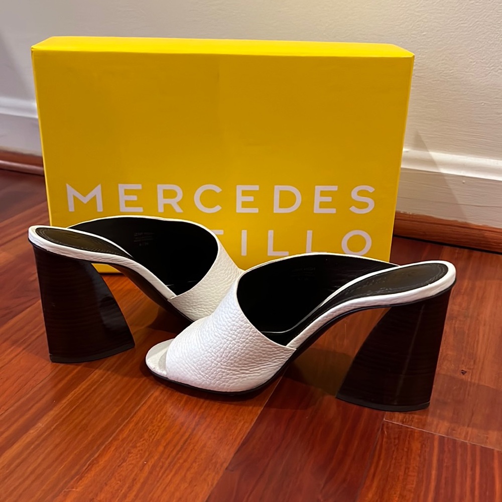 Mercedes Castillo white grained calf heels